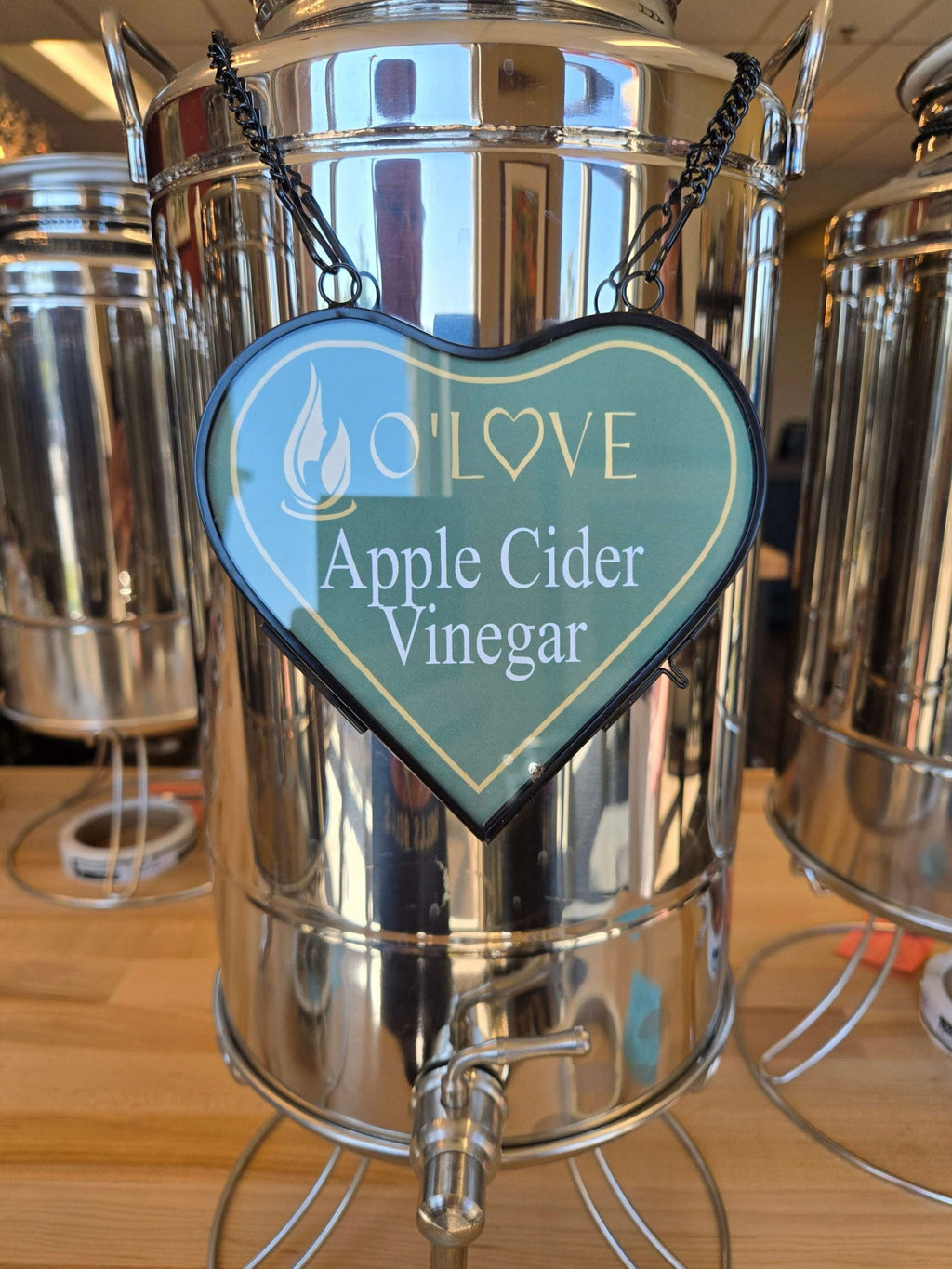 Metal container of Organic-California-Apple-Cider-Vinegar