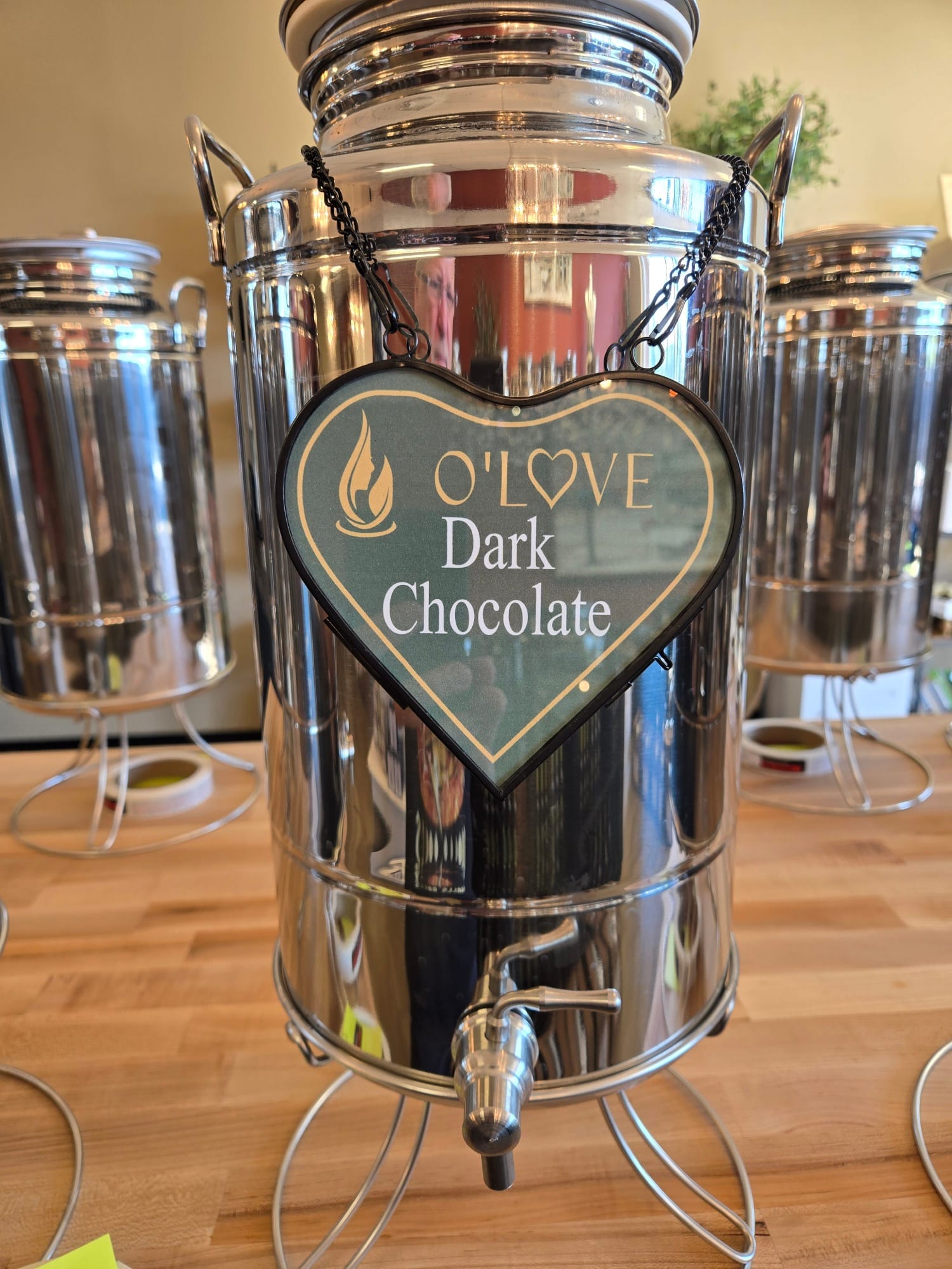 Metal container of Dark-Chocolate-Balsamic-Vinegar