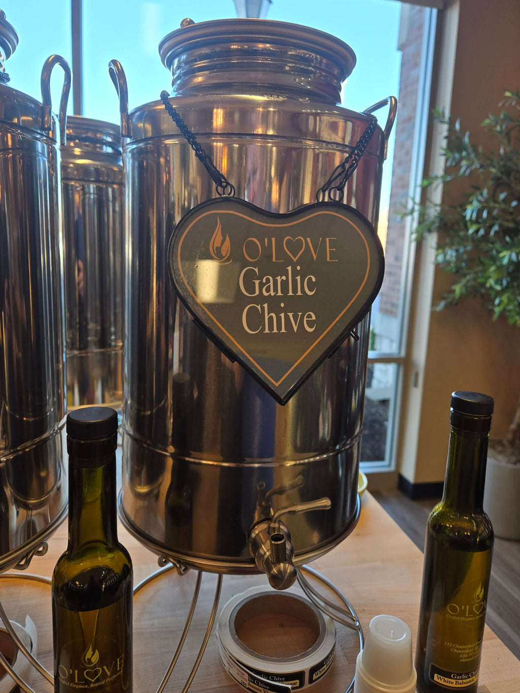 Garlic Chive balsamic metal container